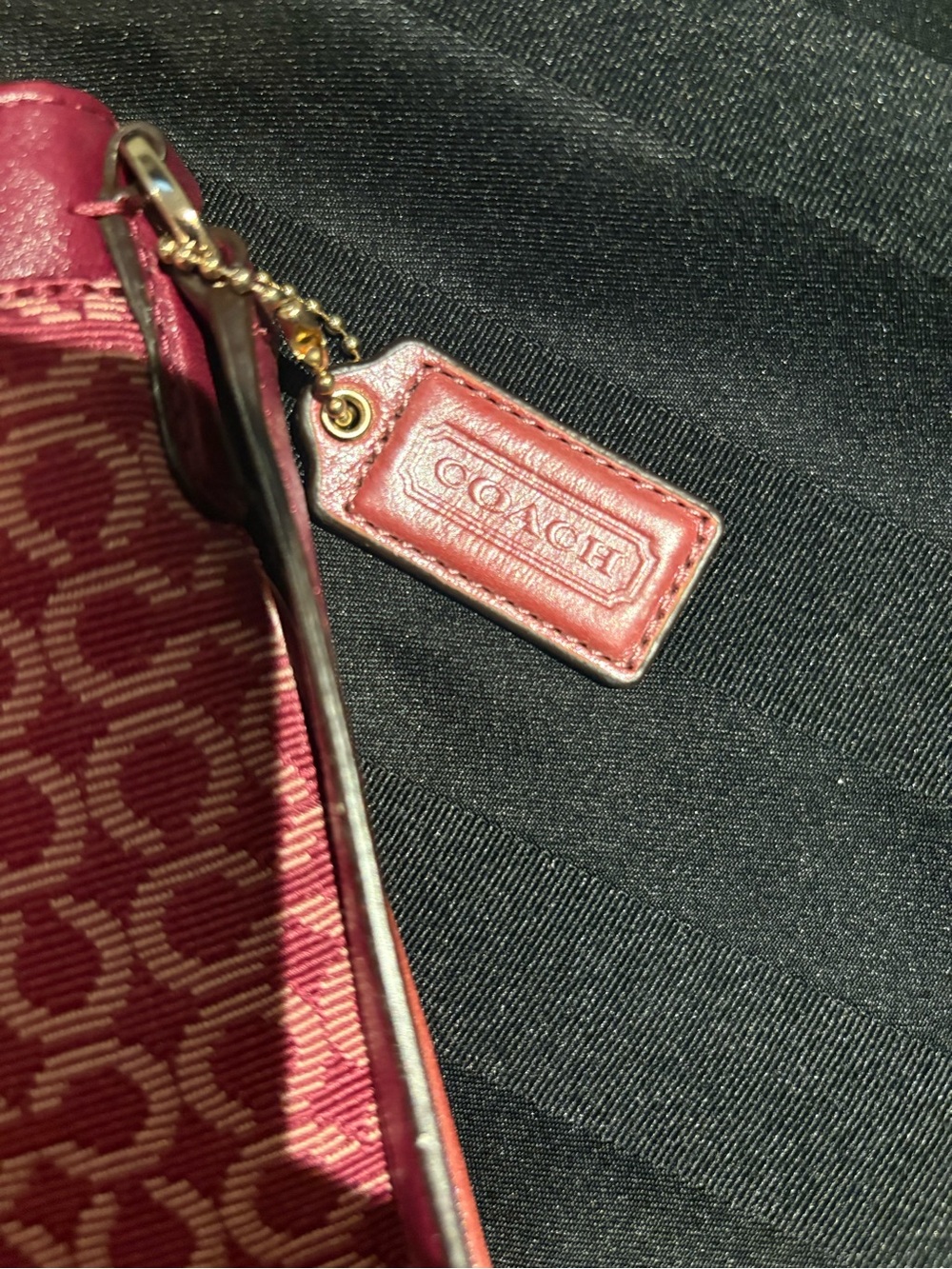 Coach Signature Crossbody Bag in Raspberry - Picture 3 of 5